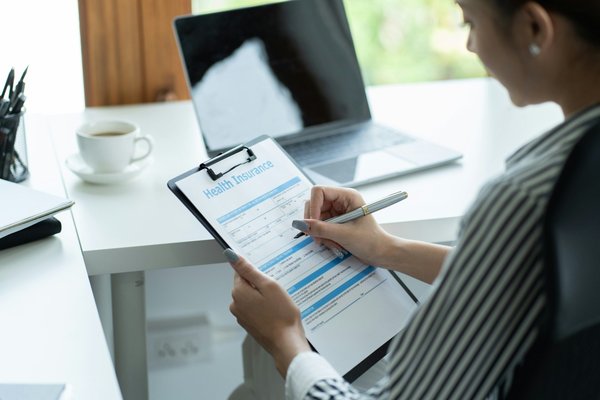 Expert conseil d'assuré : maîtrisez votre assurance construction